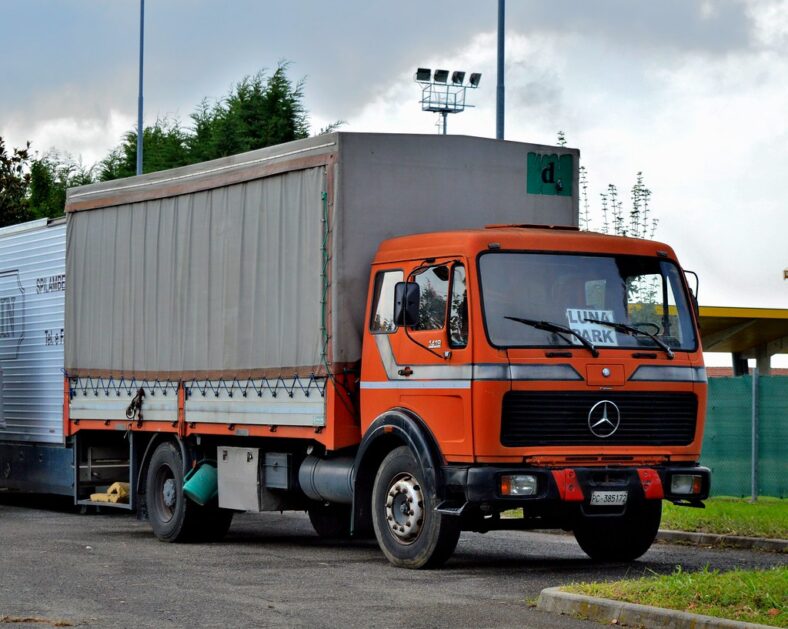 Mercedes-Benz L1419